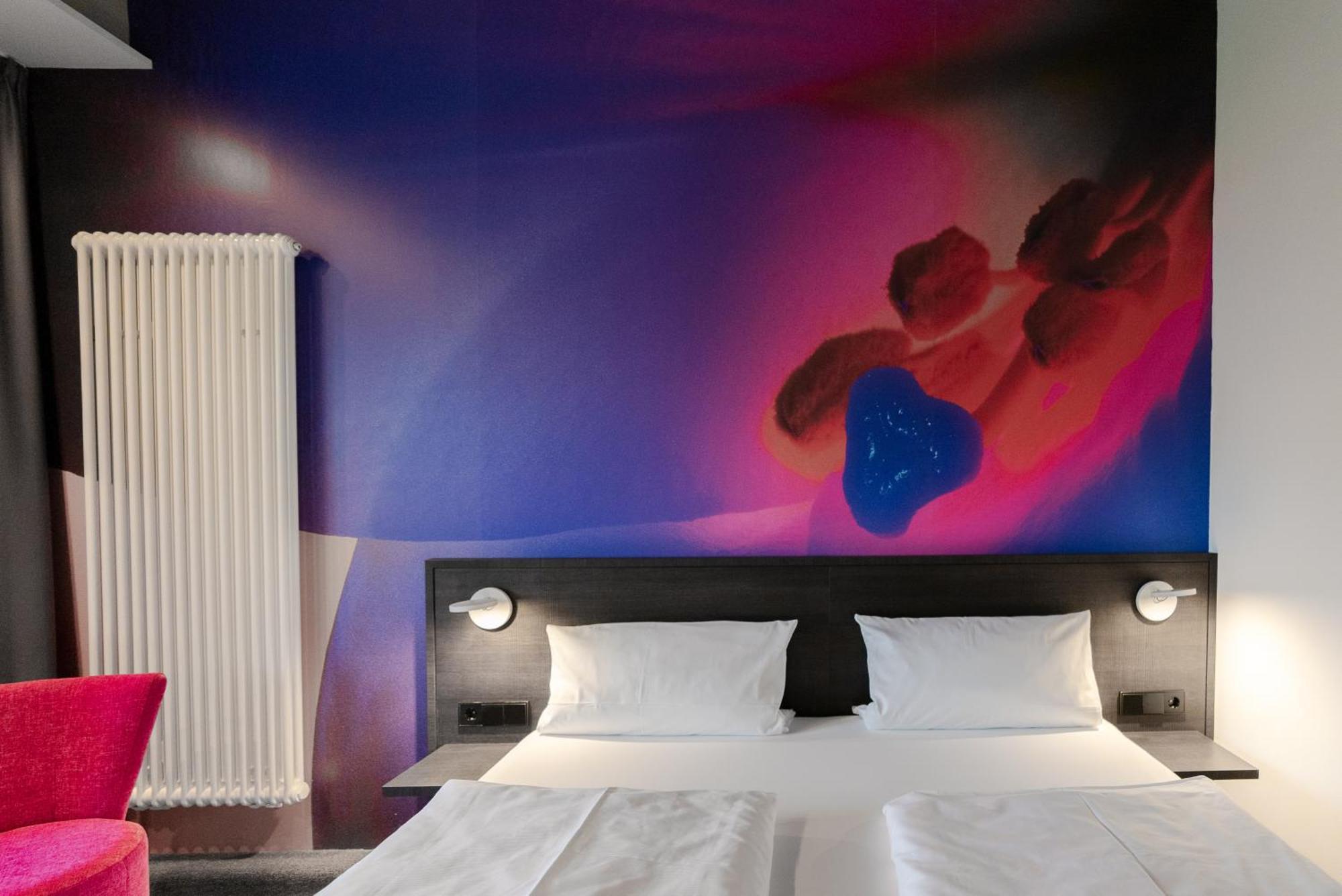 Qubixx Stadtmittehotel Σβέμπις Χαλ Εξωτερικό φωτογραφία