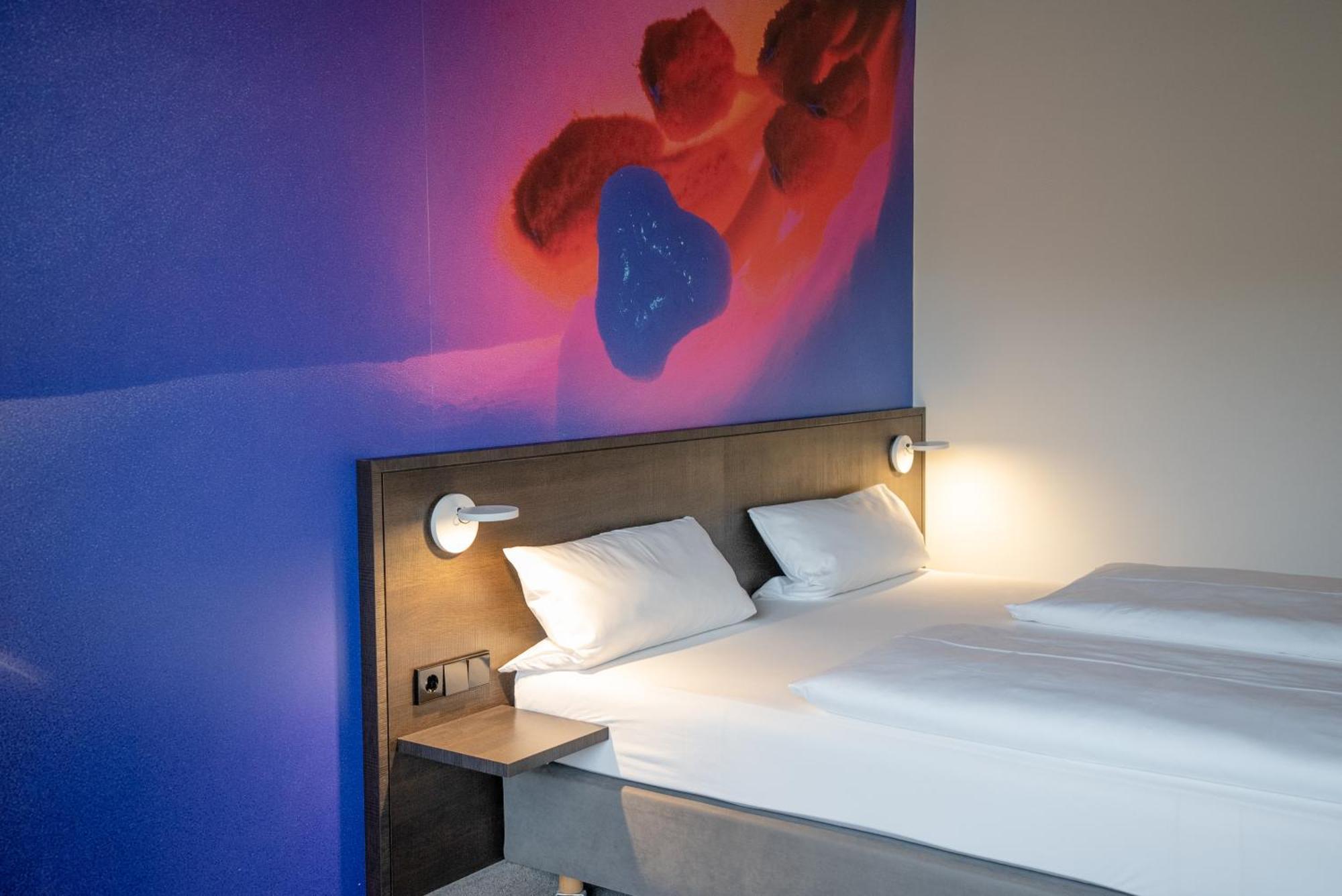 Qubixx Stadtmittehotel Σβέμπις Χαλ Εξωτερικό φωτογραφία