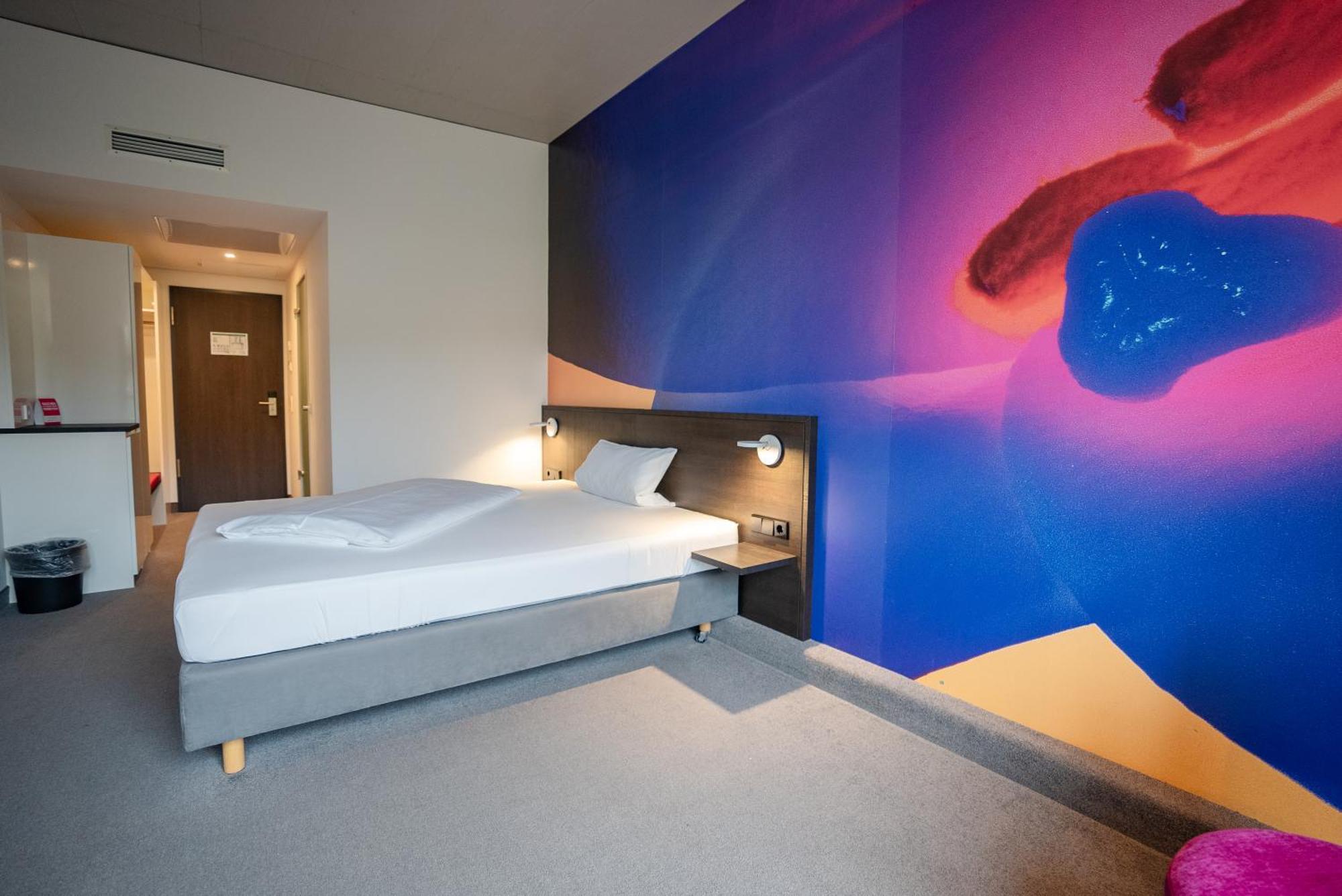 Qubixx Stadtmittehotel Σβέμπις Χαλ Εξωτερικό φωτογραφία