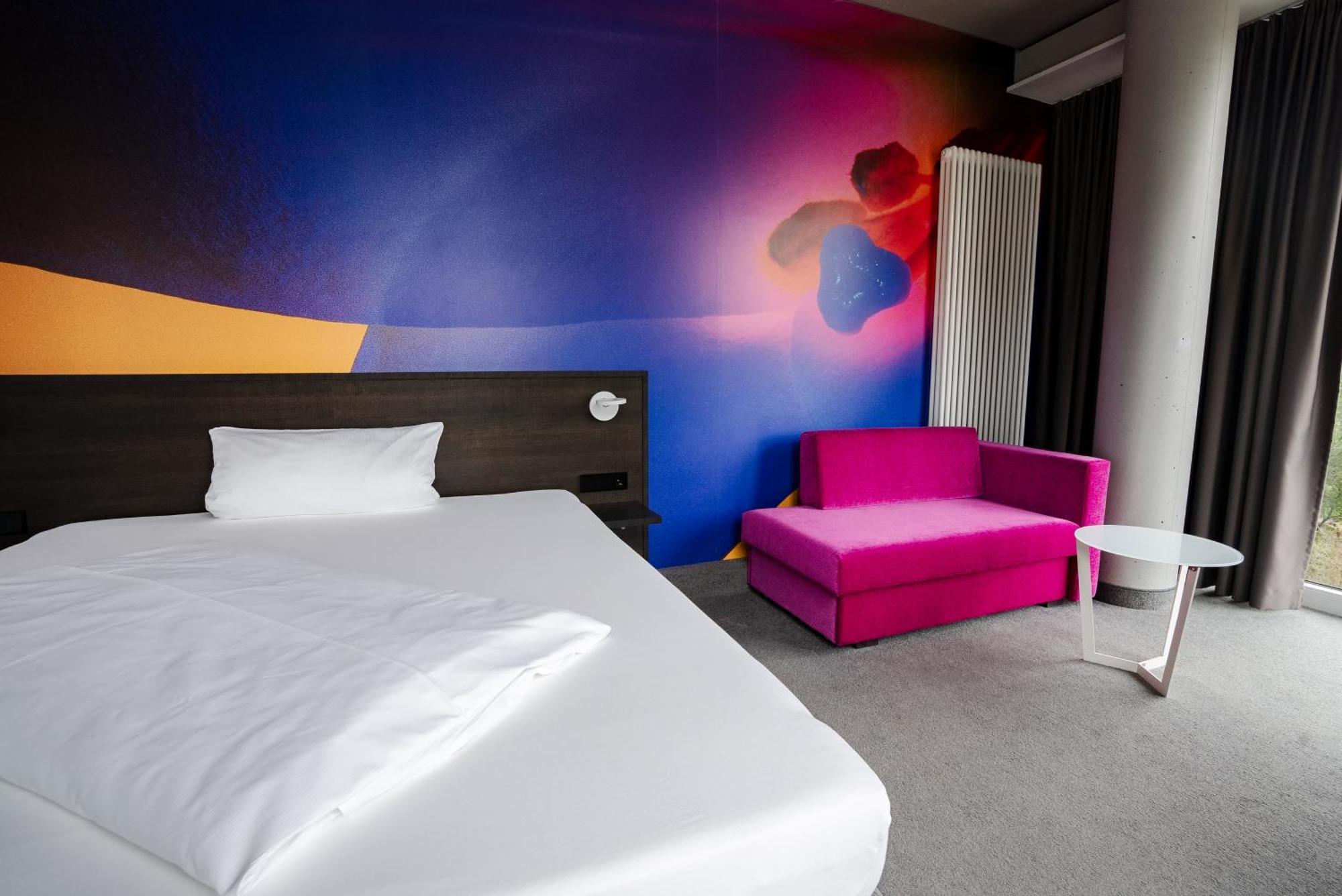 Qubixx Stadtmittehotel Σβέμπις Χαλ Εξωτερικό φωτογραφία