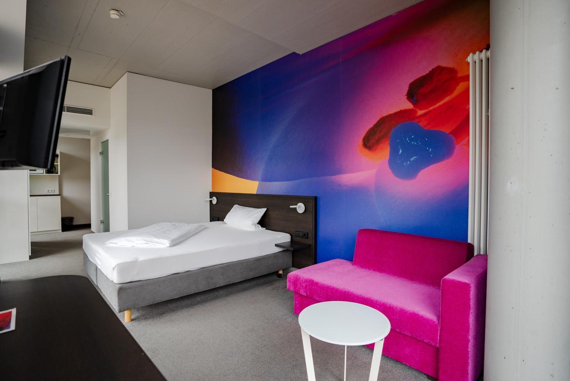 Qubixx Stadtmittehotel Σβέμπις Χαλ Εξωτερικό φωτογραφία